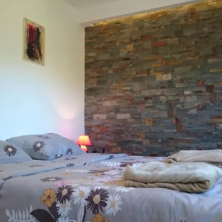 Korado Гостевой дом Ровинь