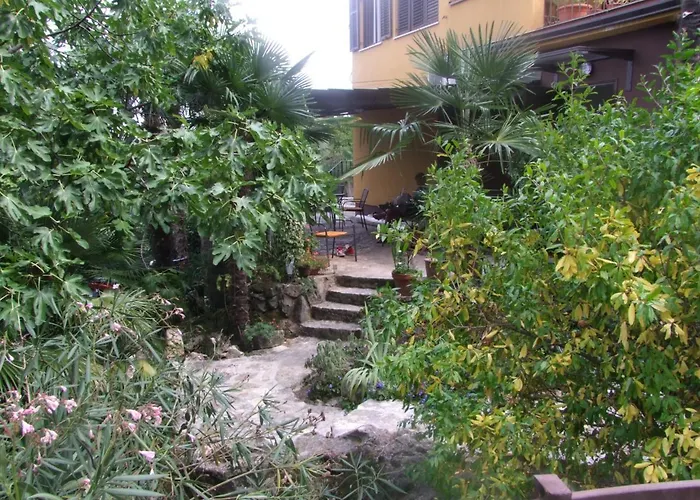 Korado Πανσιόν 3*